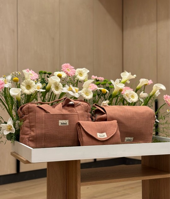 Terracotta Set Flower Arrangement