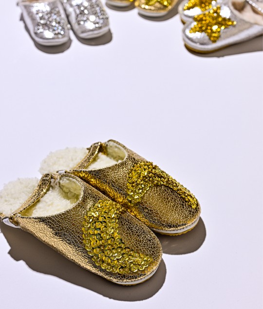 Shattered Gold Fur Gold Moon