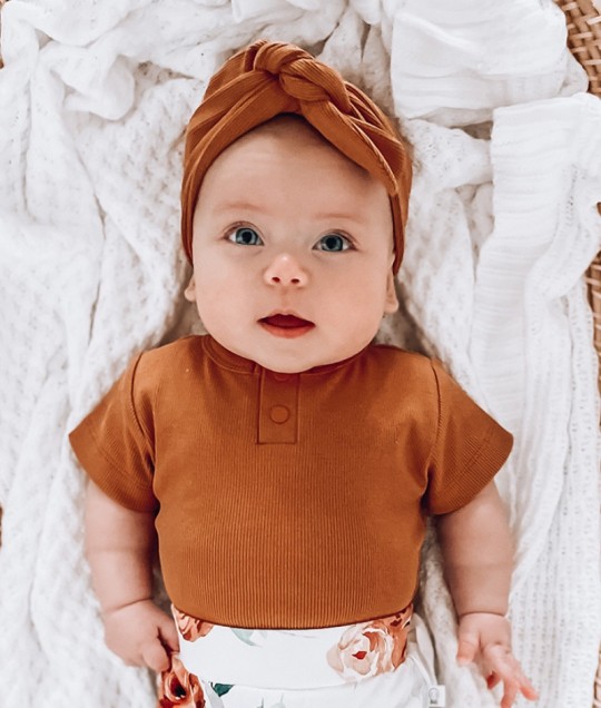 Chestnut Ribbed Topknot