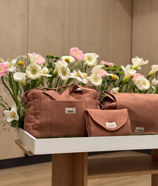 Terracotta Set Flower Arrangement
