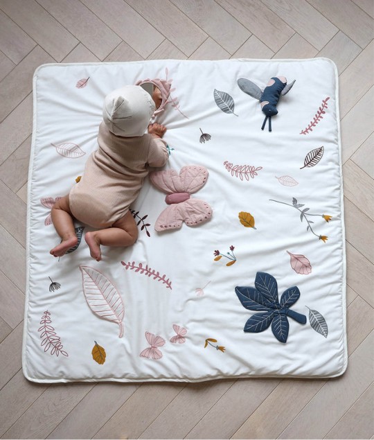 ACTIVITY PLAY MAT - OCS PRESSED LEAVES ROSE