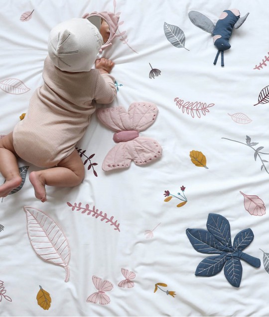 ACTIVITY PLAY MAT - OCS PRESSED LEAVES ROSE