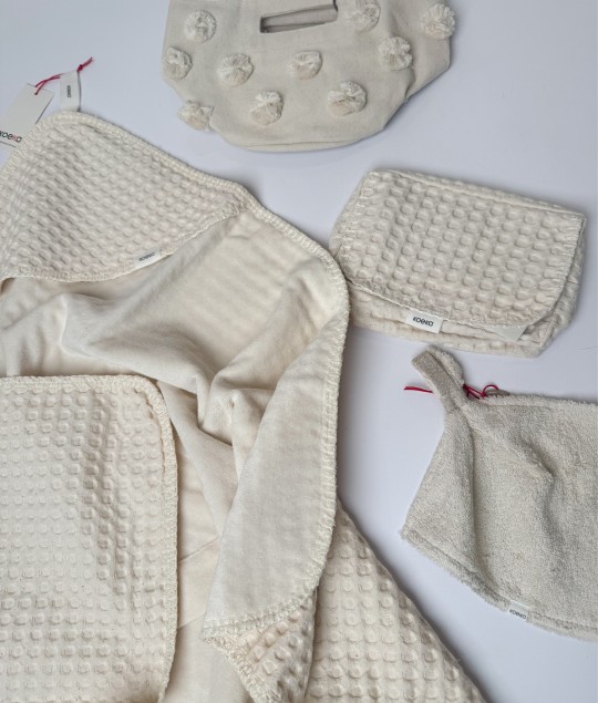 Soft Creamy Breeze Gift Basket