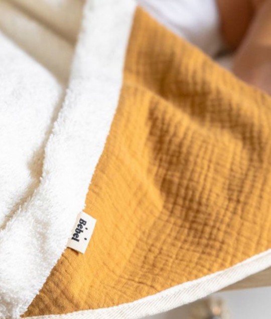 BATHING CAPE - CARAMEL