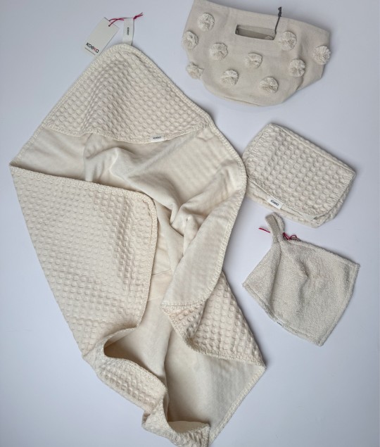 Soft Creamy Breeze Gift Basket