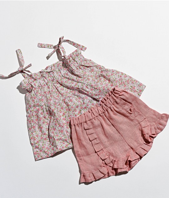 Floral Top & Pink Linen Ruffle Shorts