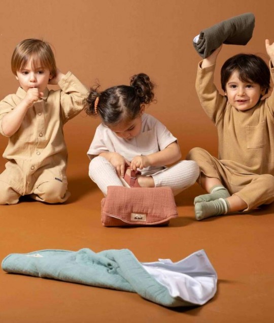 MINI CHANGING MAT - BLACK