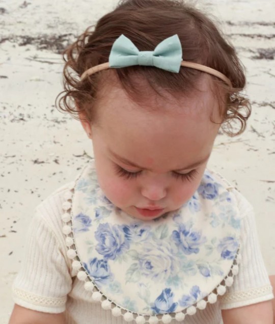Penelope Bib