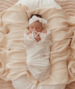 BLOSSOM BAMBOO STRETCH SWADDLE