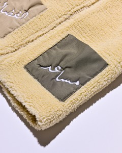 Teddy Vest with stand collar - Ecru