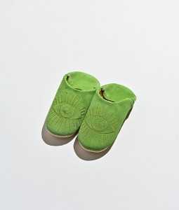 Pistachio Embroidery Eyes Slippers