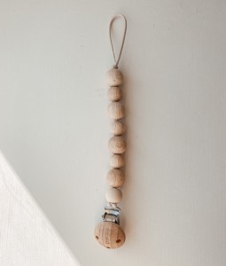Pacifier Clip | Wooden beads | Bullet