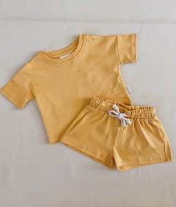 Kit Essential Shorts & Tee - Dandelion