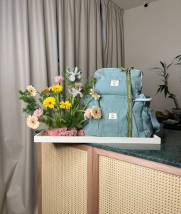 Green Lilly Flower Gift Set